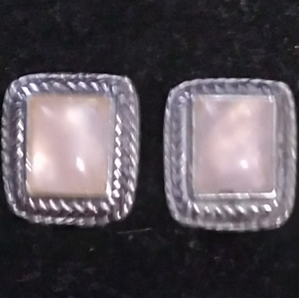 Vintage Roman Pink Mother of Pearl Earrings - Picture 1 of 2